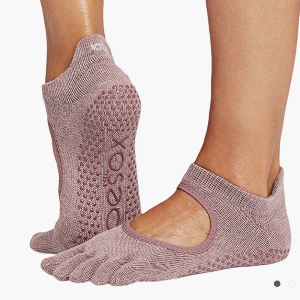 Bellarina Full-Toe Yoga Grip Socks